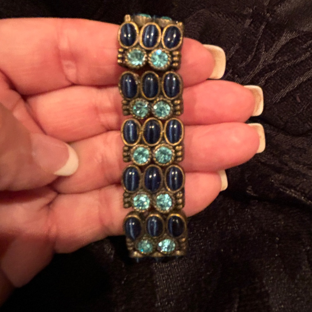 NWOT- VINTAGE BRACELET BEADS AND BRONZE - Picture 7 of 8